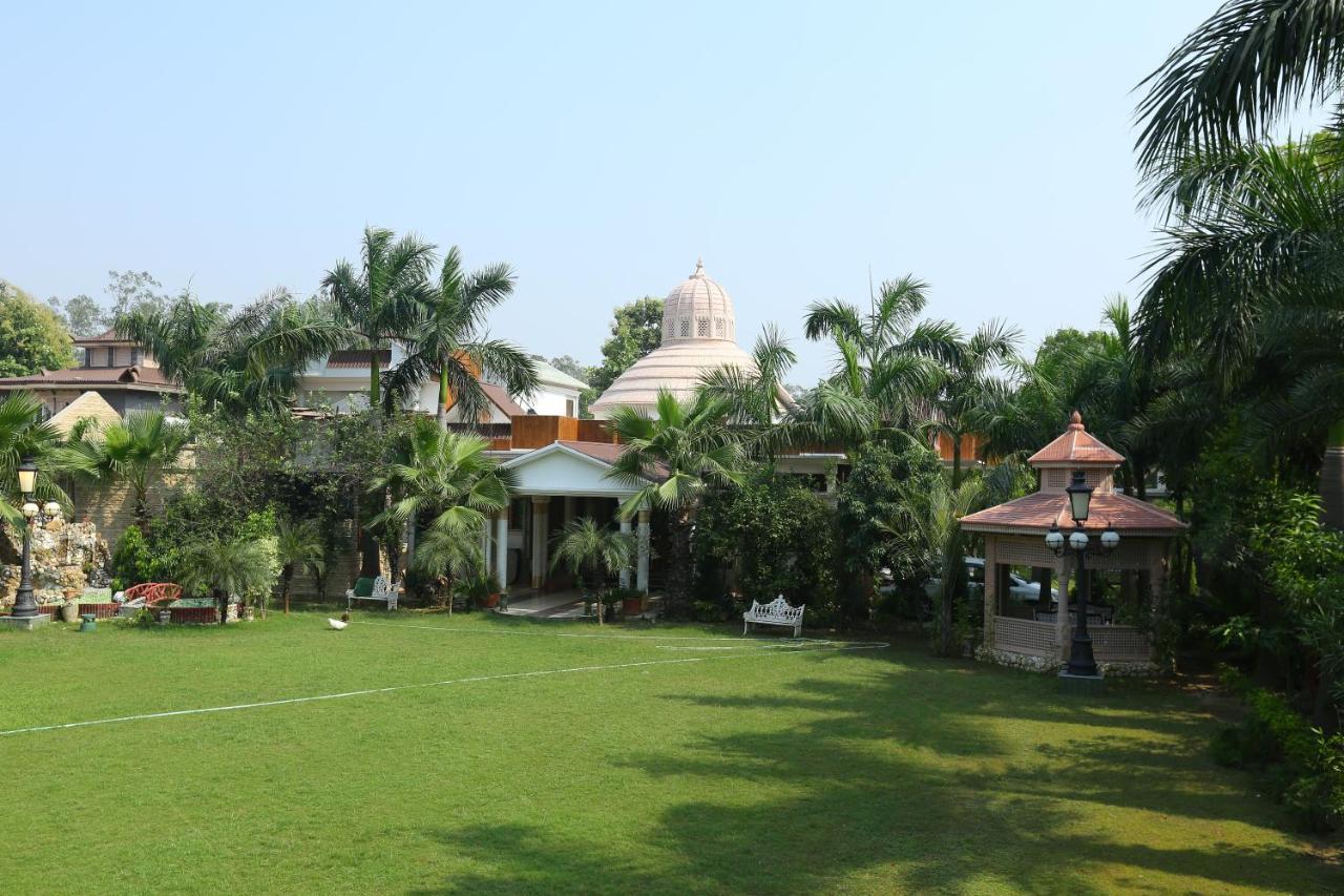 Hotel Mann The Palm Retreat Lucknow Exterior foto