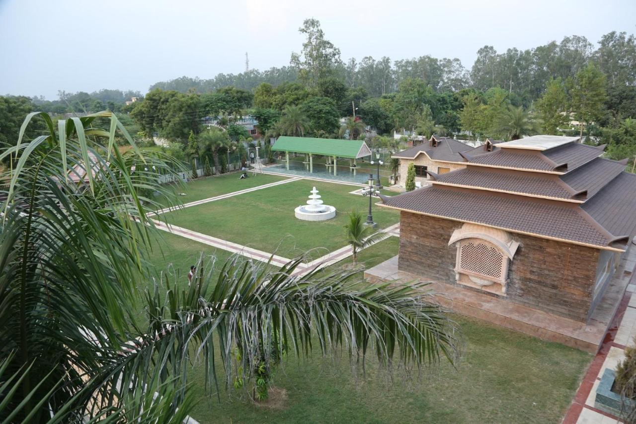 Hotel Mann The Palm Retreat Lucknow Exterior foto